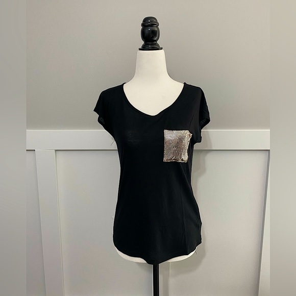 Forever 21 Chain Pocket Tee - Picture 1 of 5